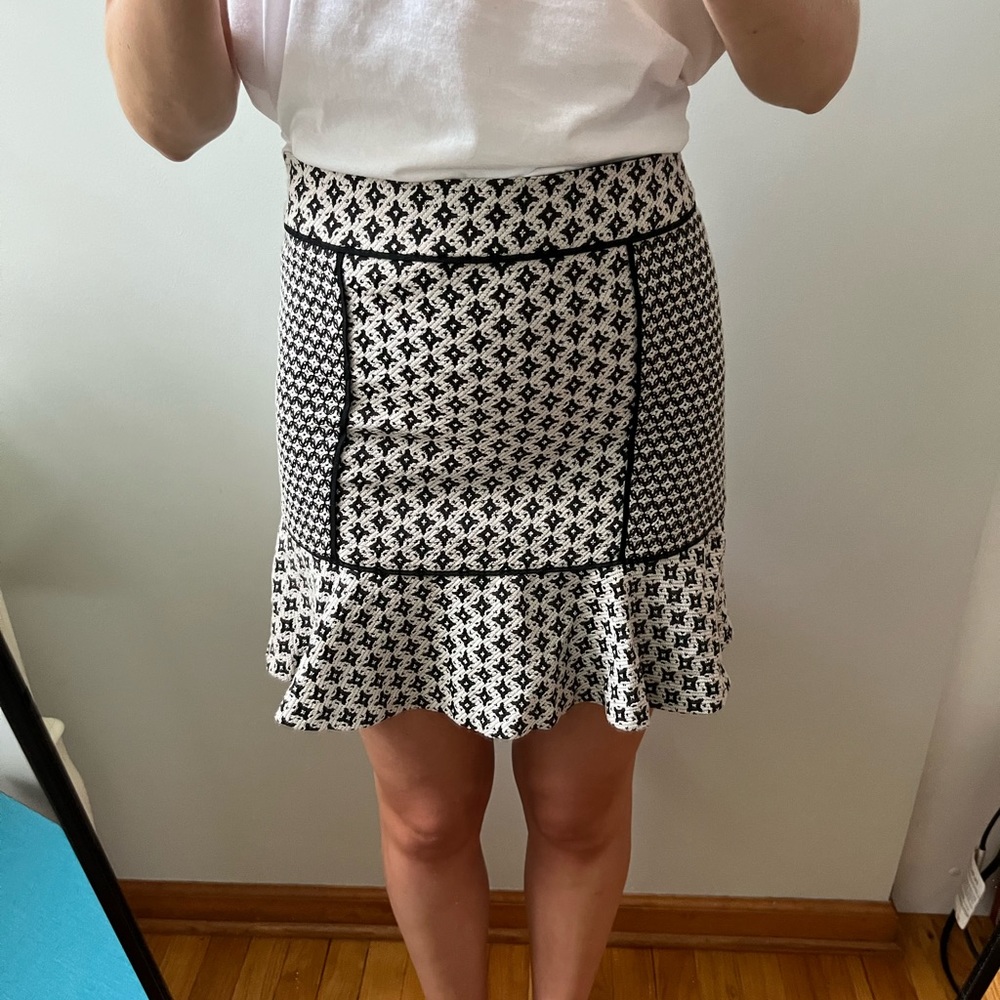 Pattern skirt